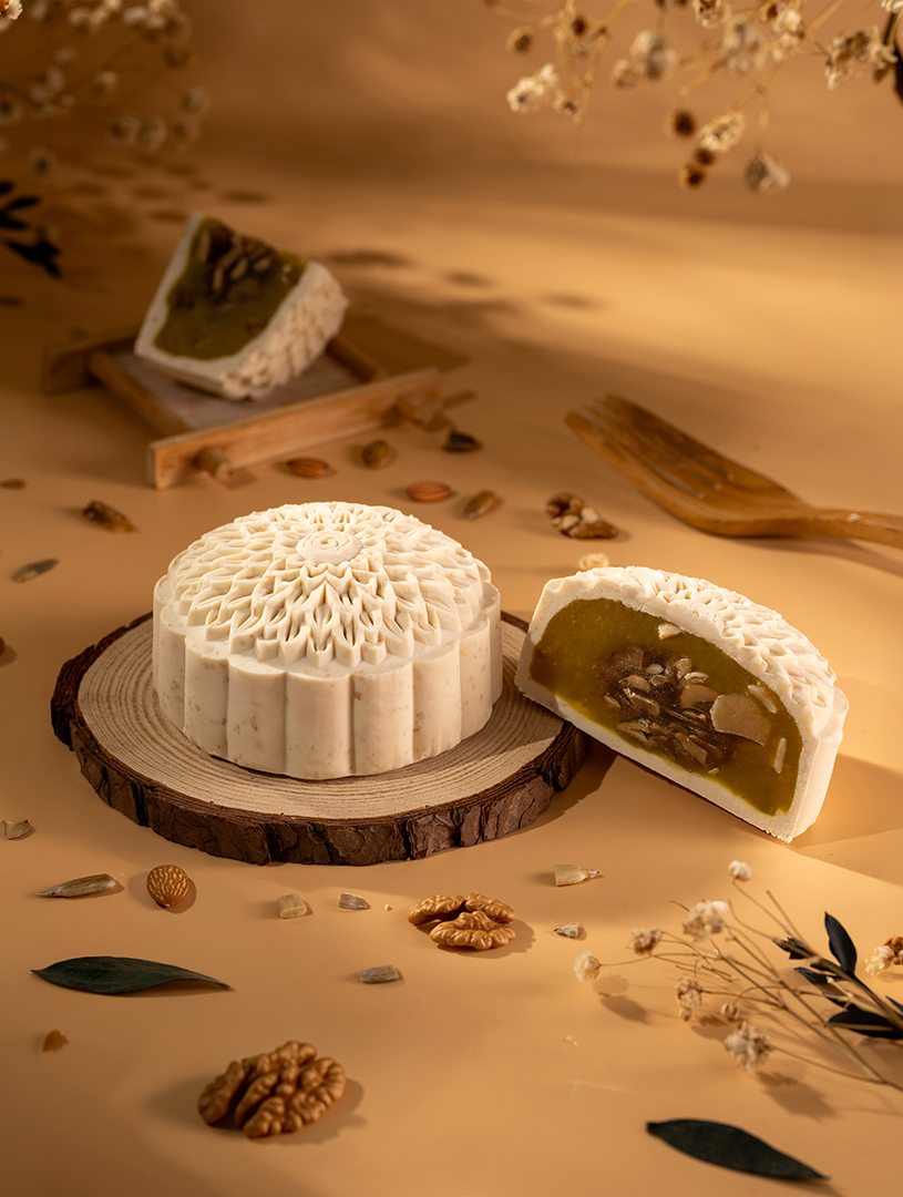 Golden Fungus Mooncake