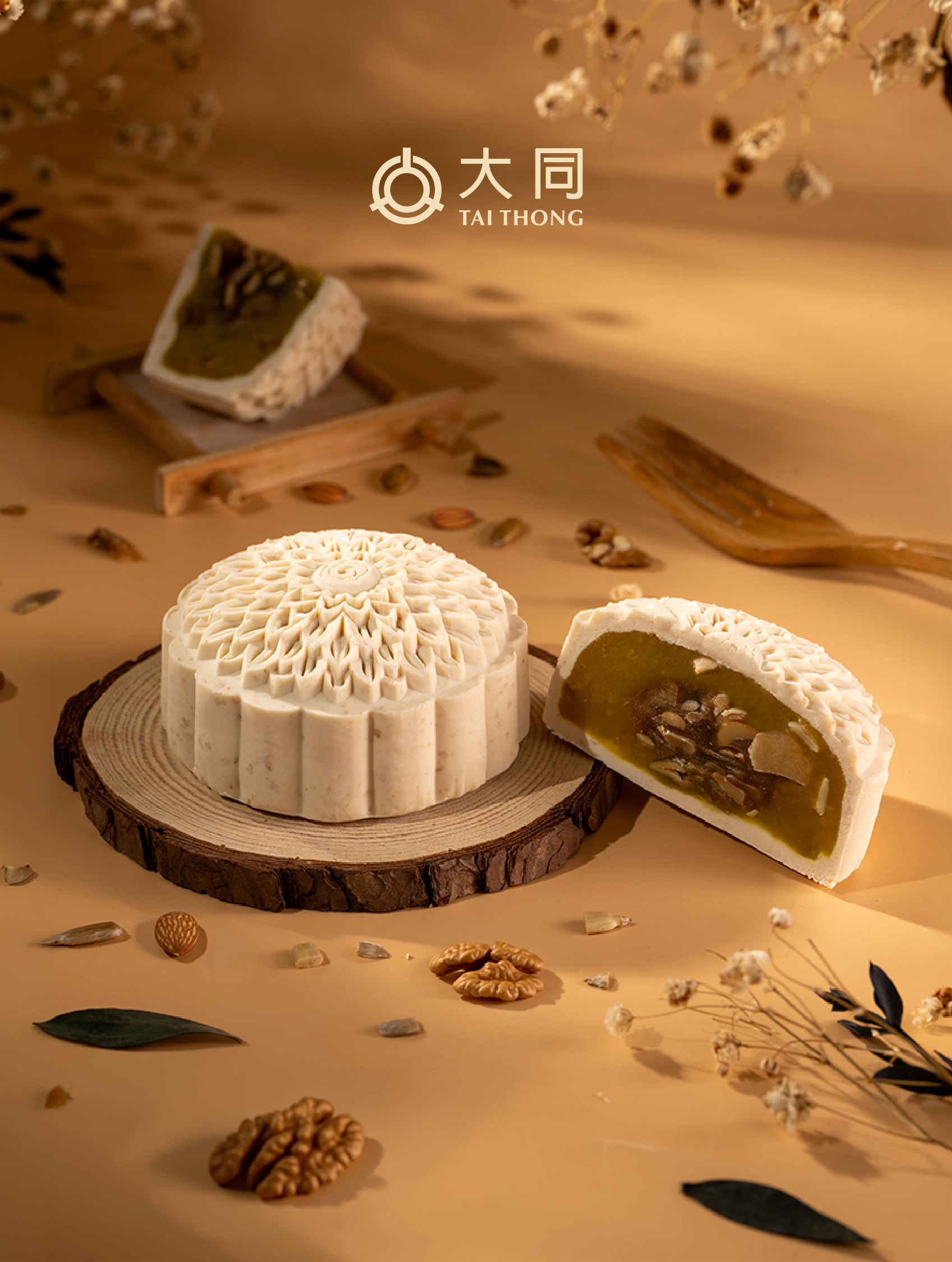 Taithong Mooncake